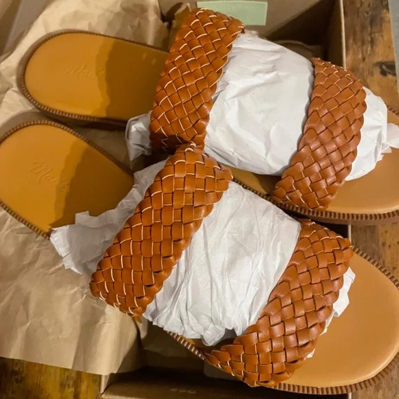 Madewell The Teagan Slide Sandal in Leather - Picture 6 of 6